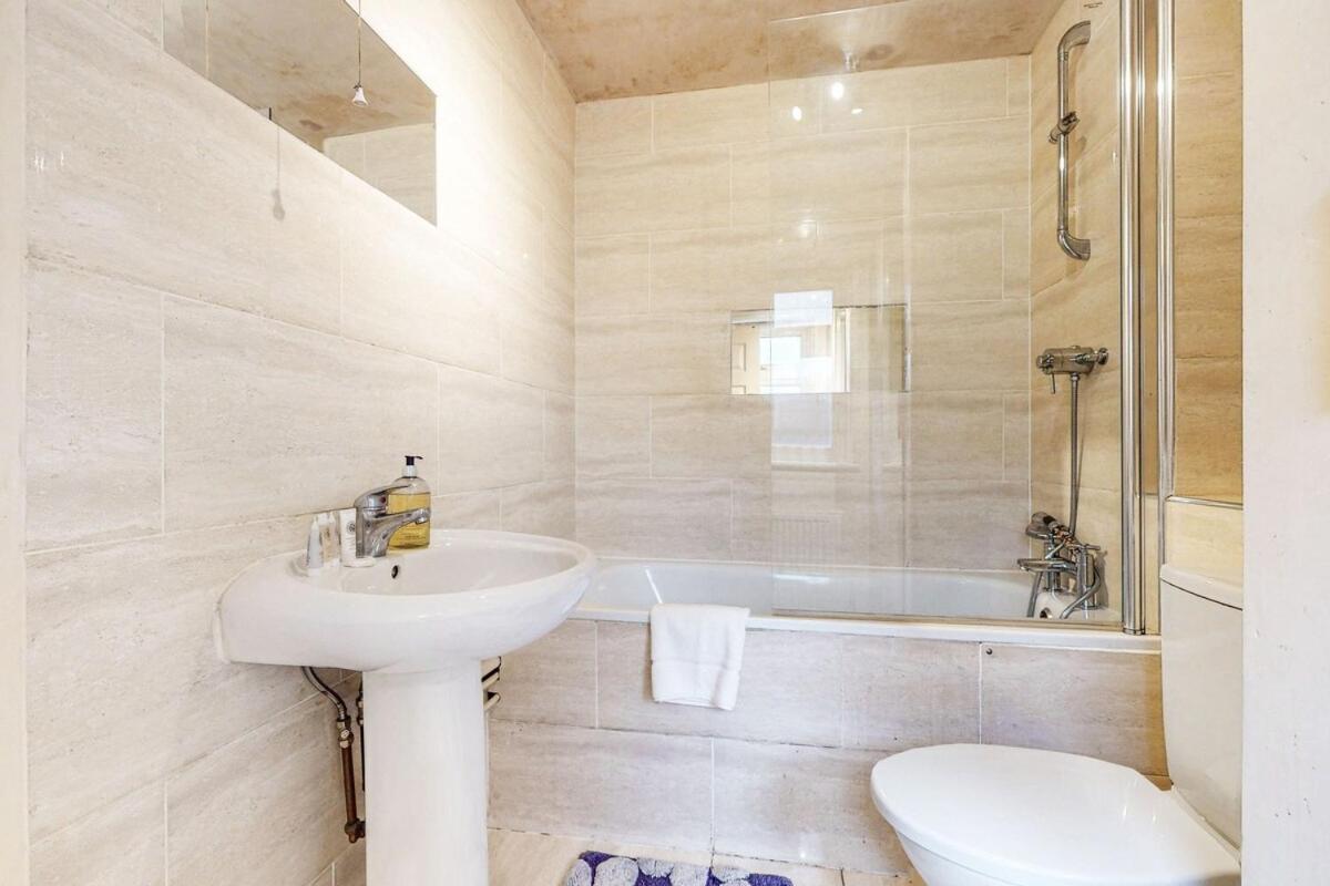 1-br Flat With Easy Tube Access Nine Elms Appartamento Londra